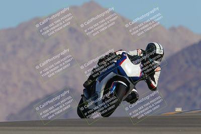 media/Oct-01-2023-SoCal Trackdays (Sun) [[4c570cc352]]/Turn 9 Set 1 (950am)/